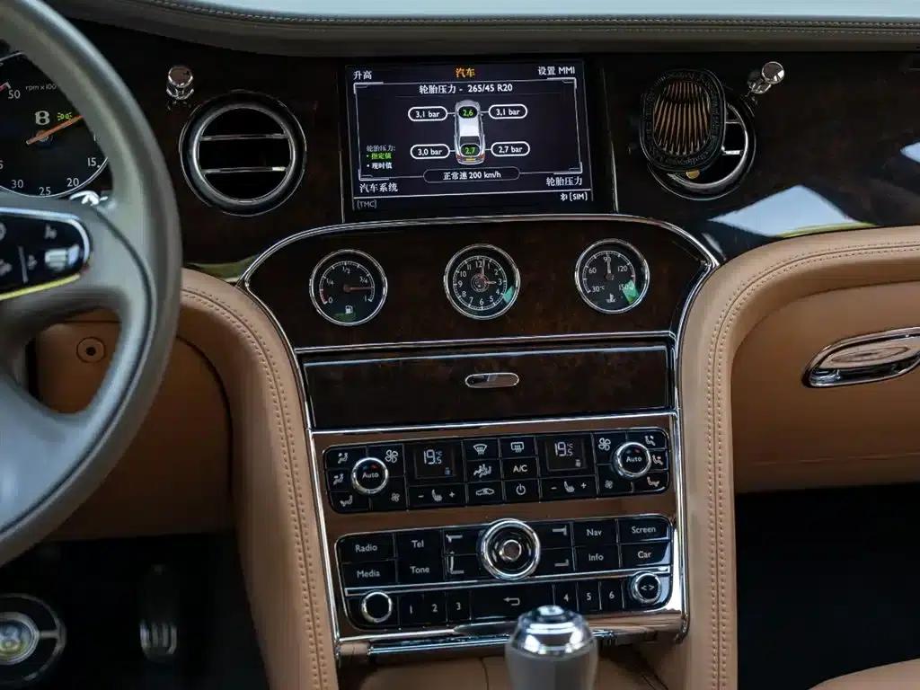 Mulsanne 2011 6.8T Luxury Edition — миниатюра 15