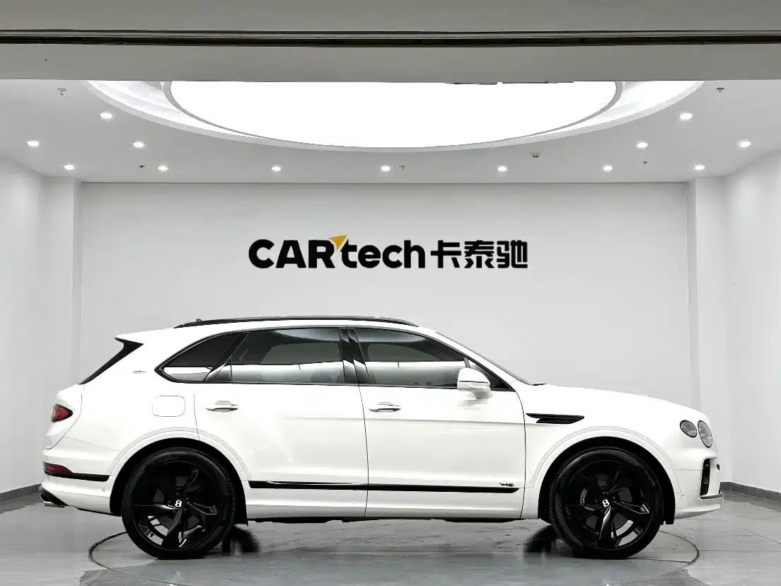 Bentayga Plug-in Hybrid 2021 3.0T PHEV — миниатюра 4