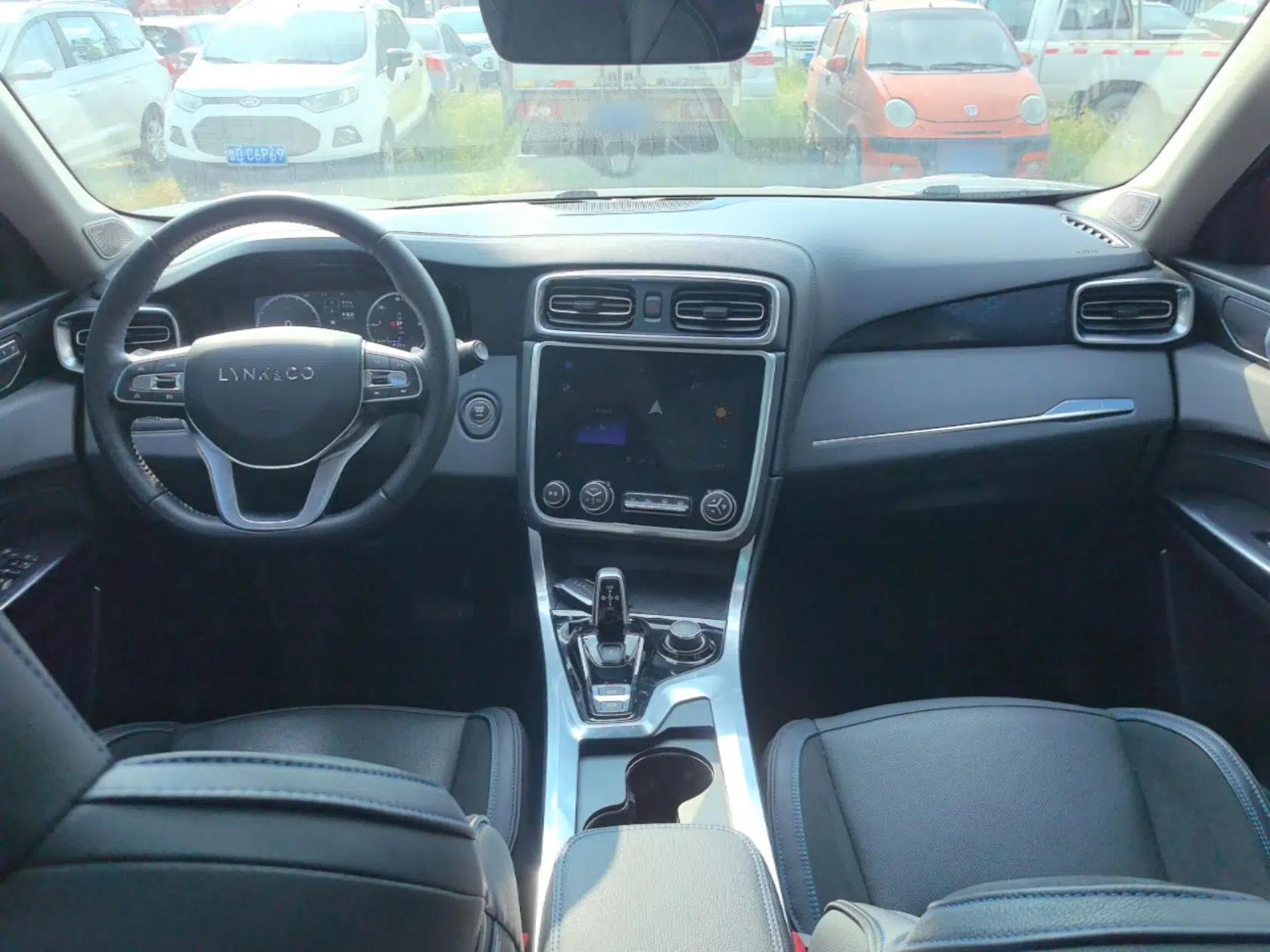 Lynk & Co 01 EM-P 2018 1.5T PHEV JingPro National Emission Standard V — миниатюра 13