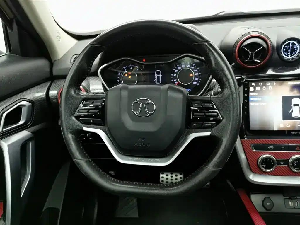Beijing BJ20 2016 1.5T CVT Luxury Edition — миниатюра 11