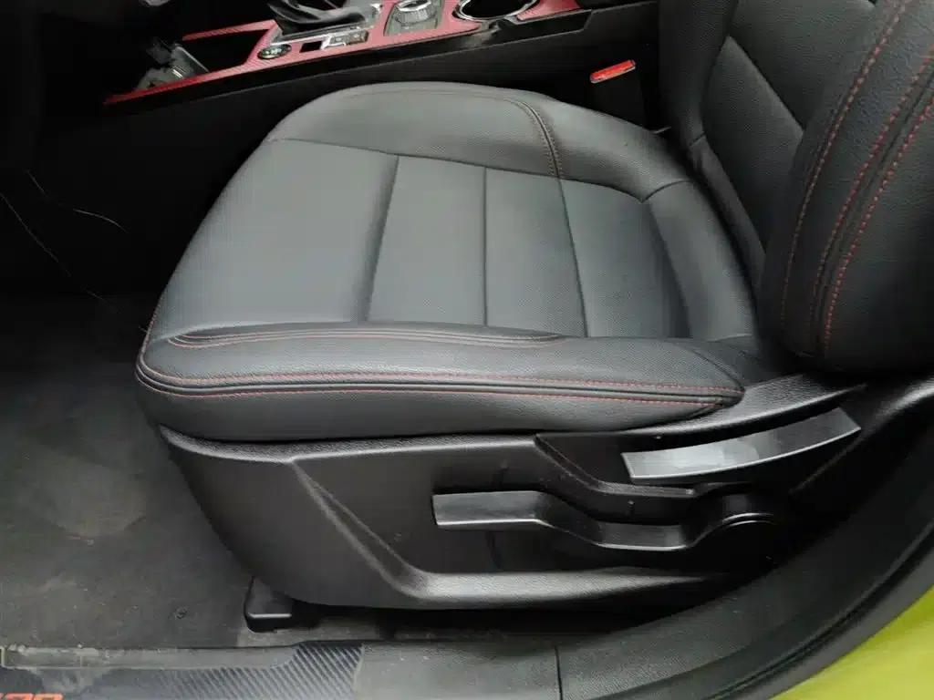 Beijing BJ20 2016 1.5T CVT Luxury Edition — миниатюра 20
