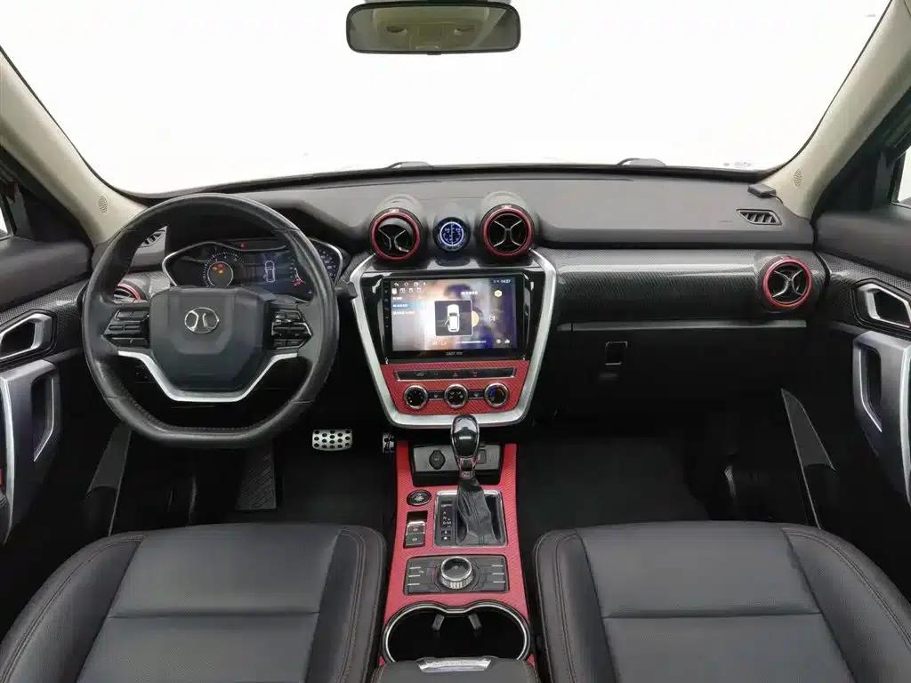 Beijing BJ20 2016 1.5T CVT Luxury Edition — миниатюра 5