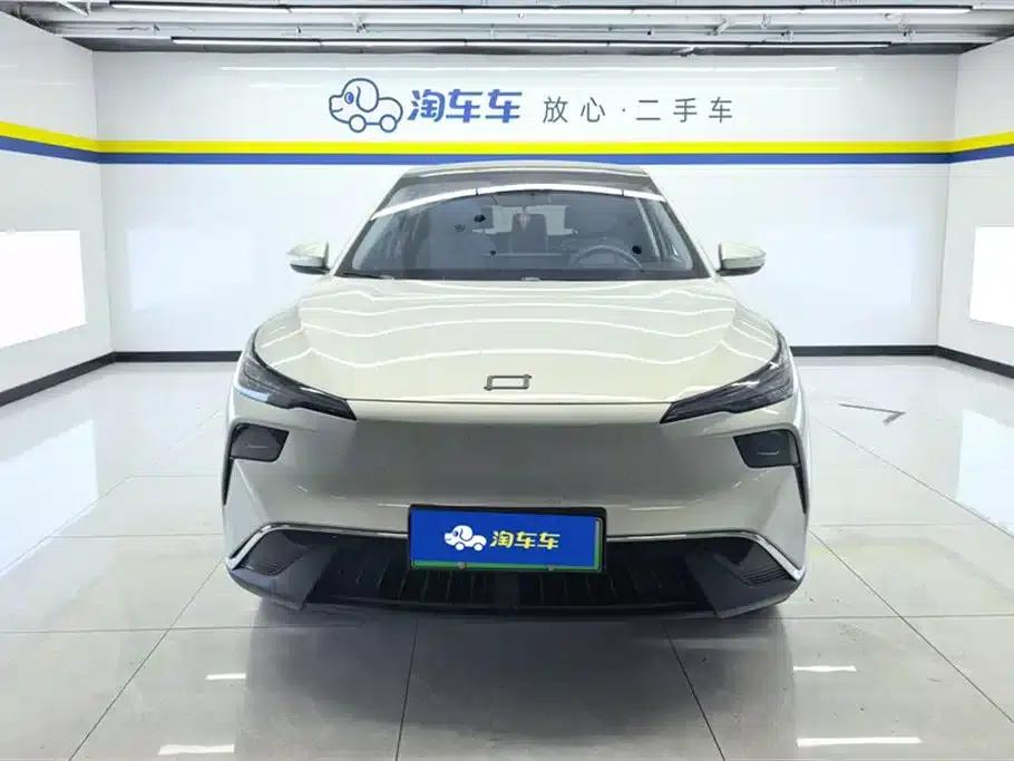 Yueyi 03 2025 Model 445km Heartfelt Edition — миниатюра 2