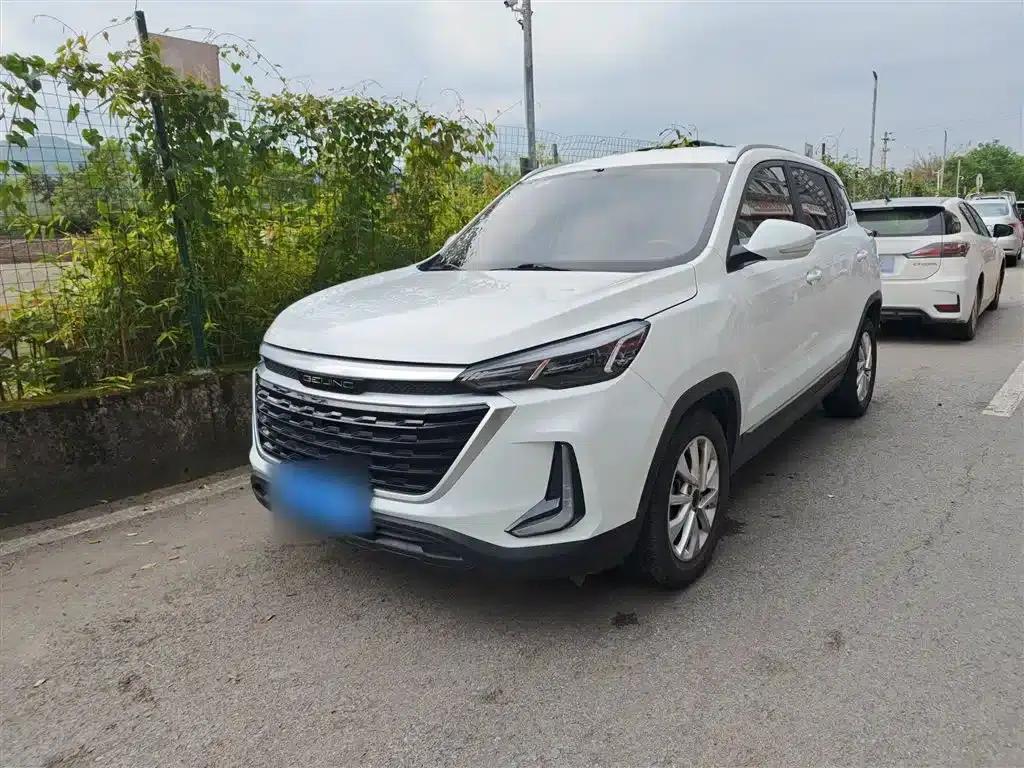 Beijing X3 2019 1.5T CVT Glory Edition — миниатюра 2
