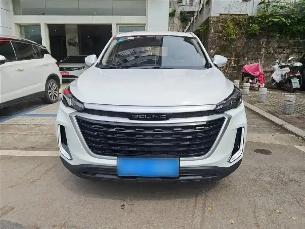 Beijing X3 2019 1.5T CVT Glory Edition — миниатюра 3