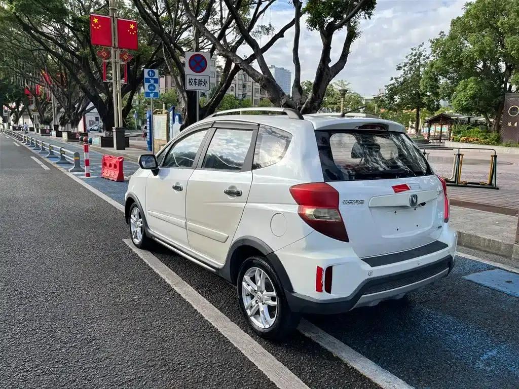 Changan CX20 2014 1.4L Manual Sunroof Navigation Edition (National V Emission Standard) — миниатюра 9