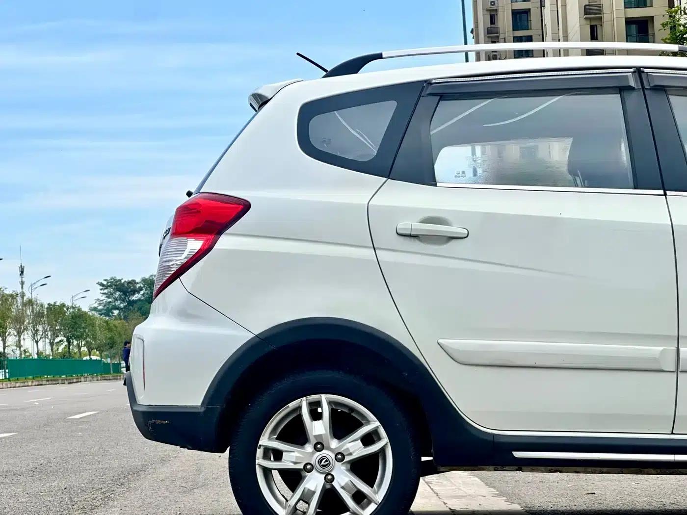 Changan CX20 2014 1.4L Manual Sport Edition (National IV Emission Standard) — миниатюра 11
