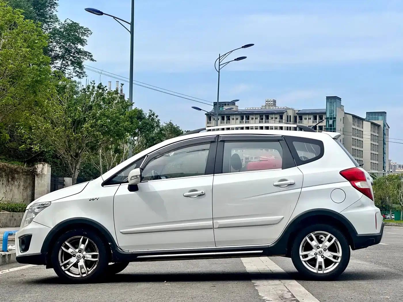 Changan CX20 2014 1.4L Manual Sport Edition (National IV Emission Standard) — миниатюра 7
