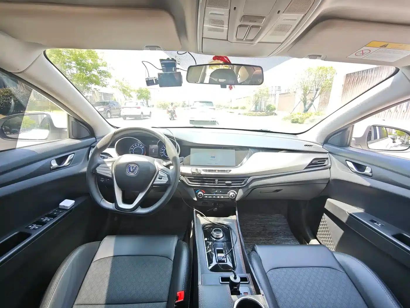 Changan Eado New Energy 2022 EV460 Smart Ride-Hailing Edition (Lithium Iron Phosphate) — миниатюра 8