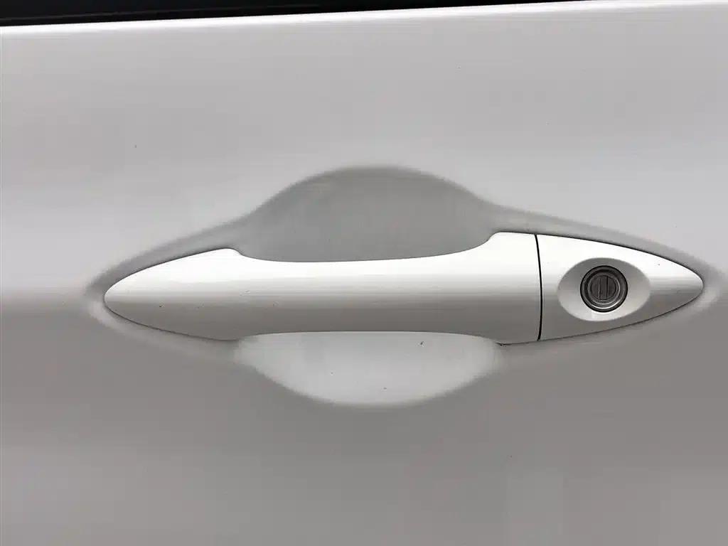 Benben EV 2017 Pure Electric Luxury Model with 180km/h — миниатюра 18