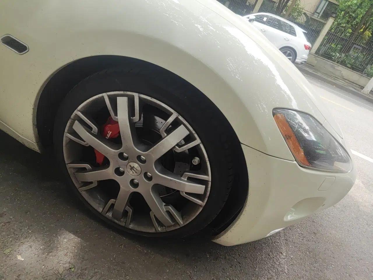 Maserati GranTurismo 2009 4.7L Sport Automatic — миниатюра 8