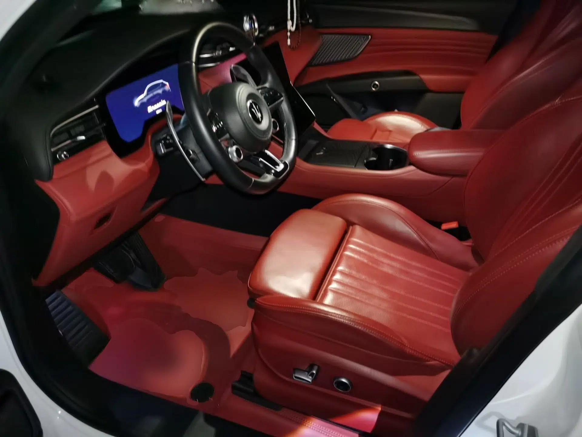 Maserati Grecale 2023 2.0T GT — миниатюра 17