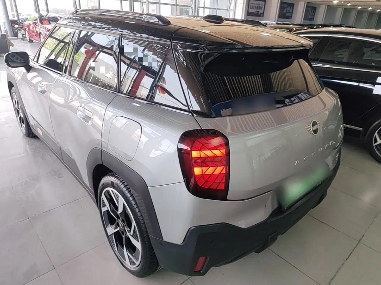 MINI Electric ACEMAN 2024 E Classic Edition — миниатюра 7