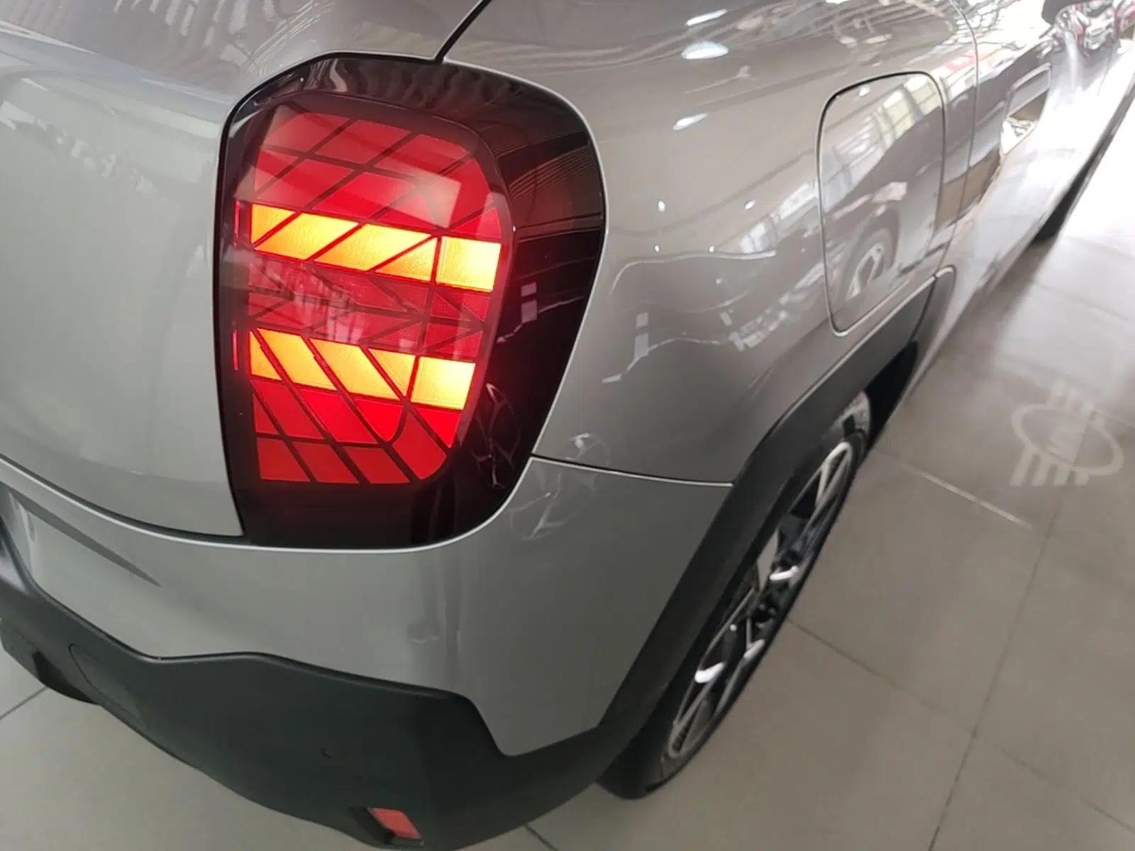 MINI Electric ACEMAN 2024 E Classic Edition — миниатюра 8