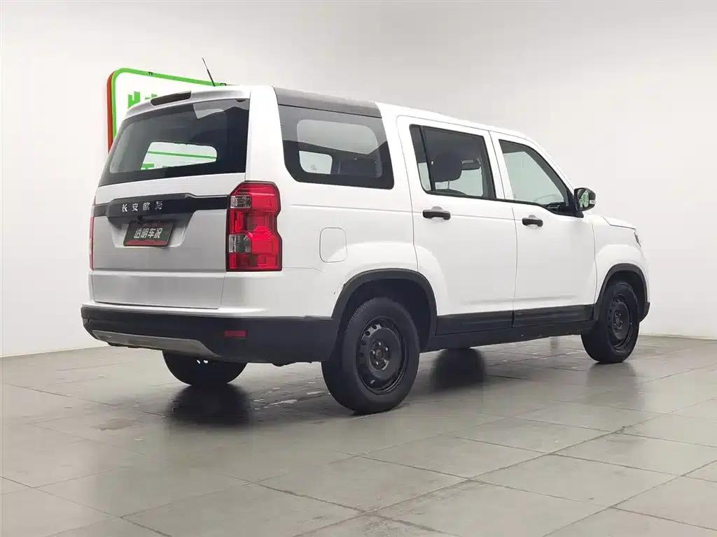 Changan Oushang X70A 2020 1.5L Manual Basic Model — миниатюра 2