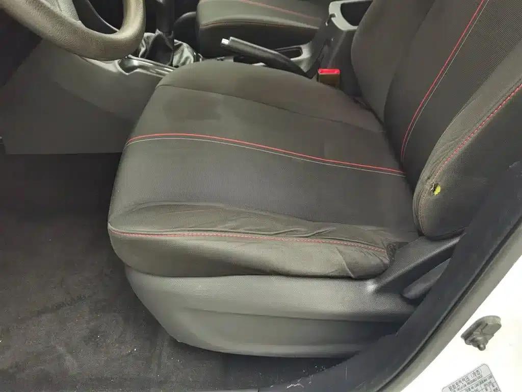 Changan Oushang X70A 2020 1.5L Manual Basic Model — миниатюра 20