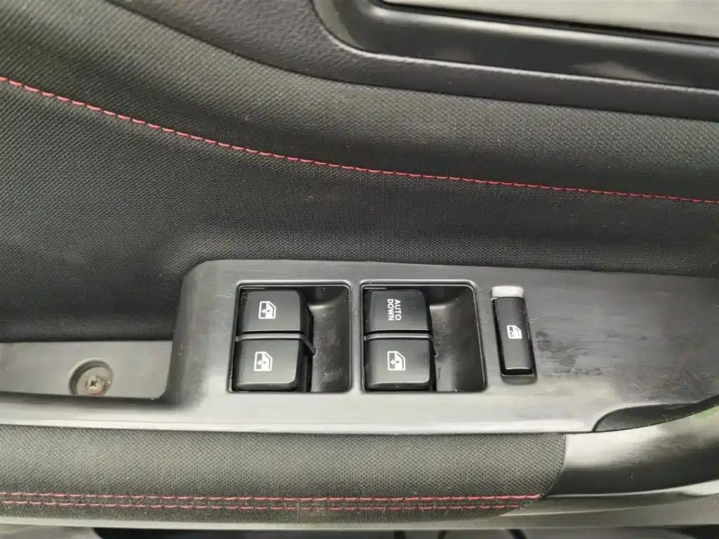 Changan Oushang X70A 2020 1.5L Manual Basic Model — миниатюра 9