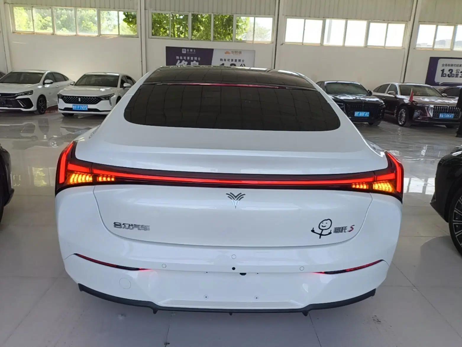 NETA S 2022 Extended-Range Version 1160 km Rear-Drive Big Edition — миниатюра 3