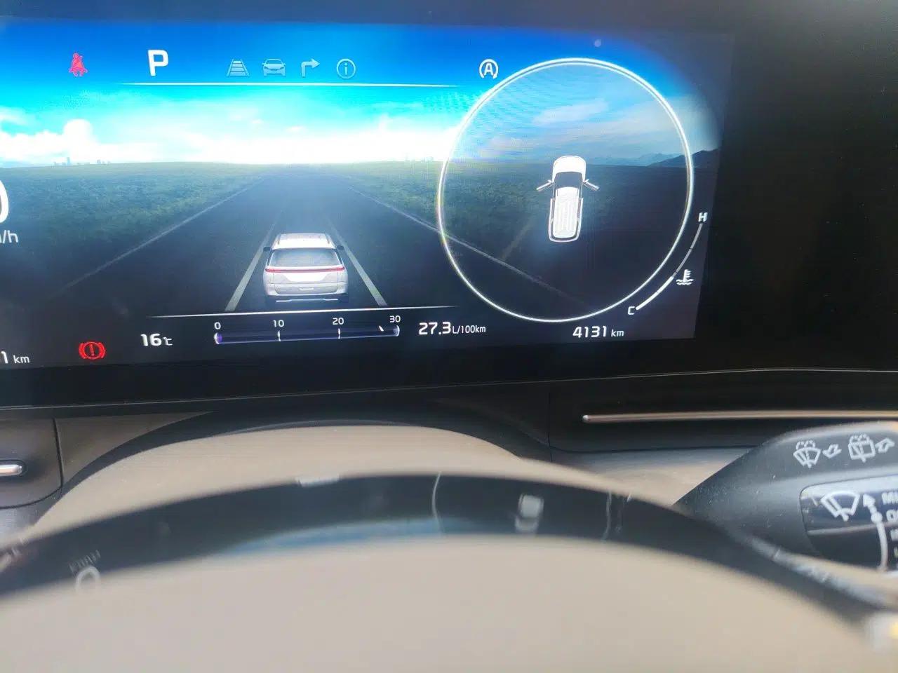Kia Carnival 2026 Model 2.0T Luxury Tech Edition — миниатюра 13