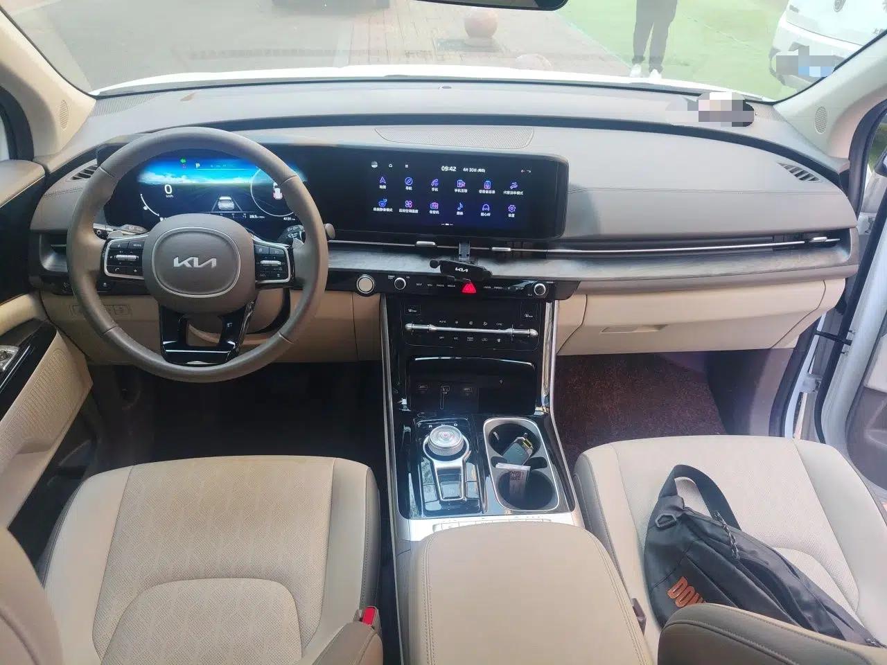 Kia Carnival 2026 Model 2.0T Luxury Tech Edition — миниатюра 10