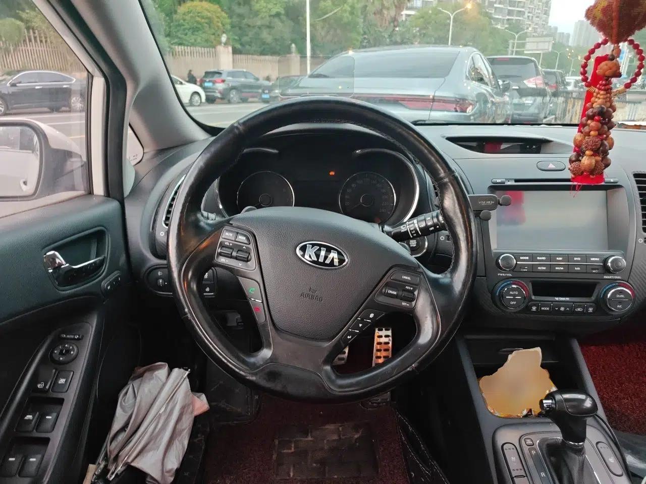 Kia K3S 2014 1.6L Automatic Premium — миниатюра 11