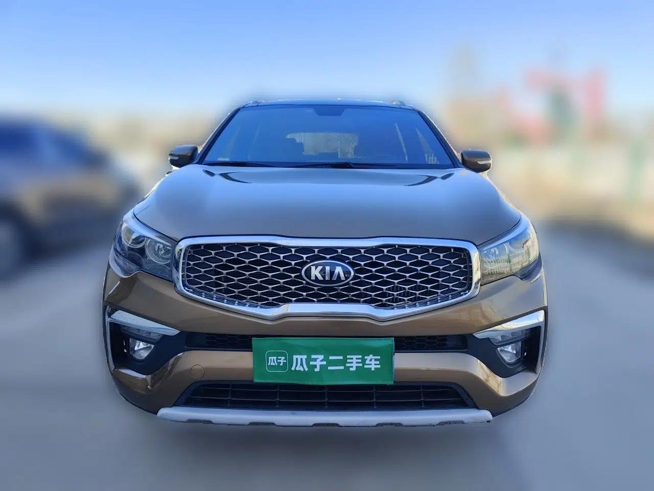 Kia KX7 2017 2.0T Automatic Two-Wheel Drive GLS 7-Seater — миниатюра 2