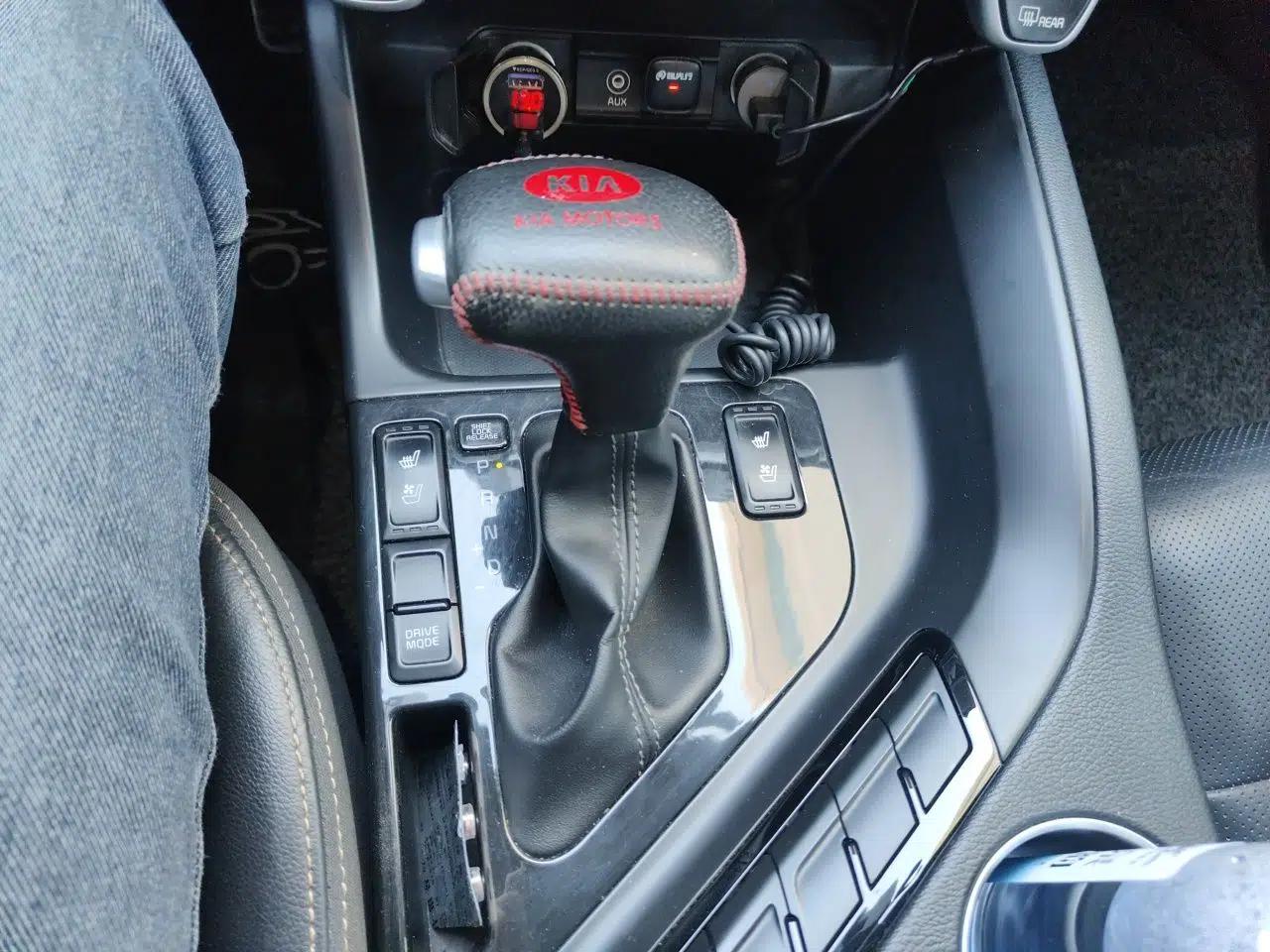 Kia KX7 2017 2.0T Automatic Two-Wheel Drive GLS 7-Seater — миниатюра 15