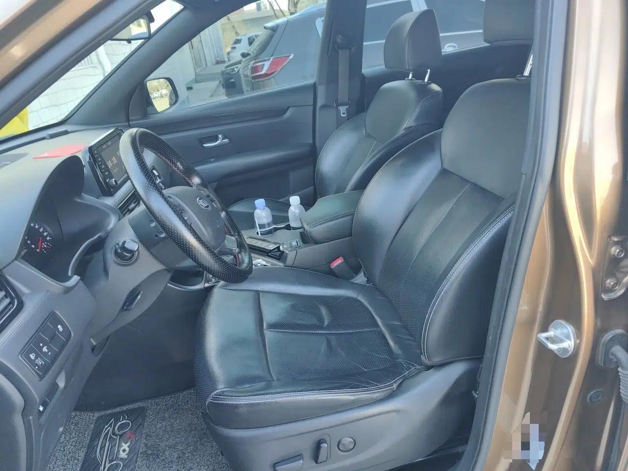 Kia KX7 2017 2.0T Automatic Two-Wheel Drive GLS 7-Seater — миниатюра 16