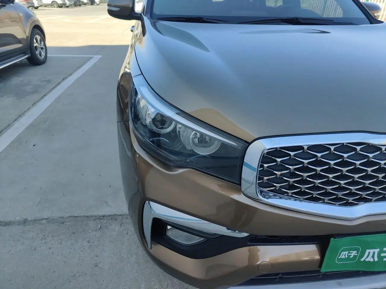 Kia KX7 2017 2.0T Automatic Two-Wheel Drive GLS 7-Seater — миниатюра 7