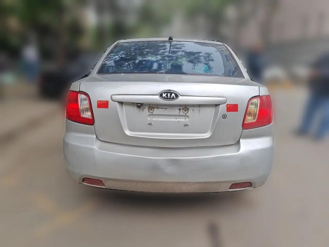 Kia Rio 2007 1.4L MT GL — миниатюра 5