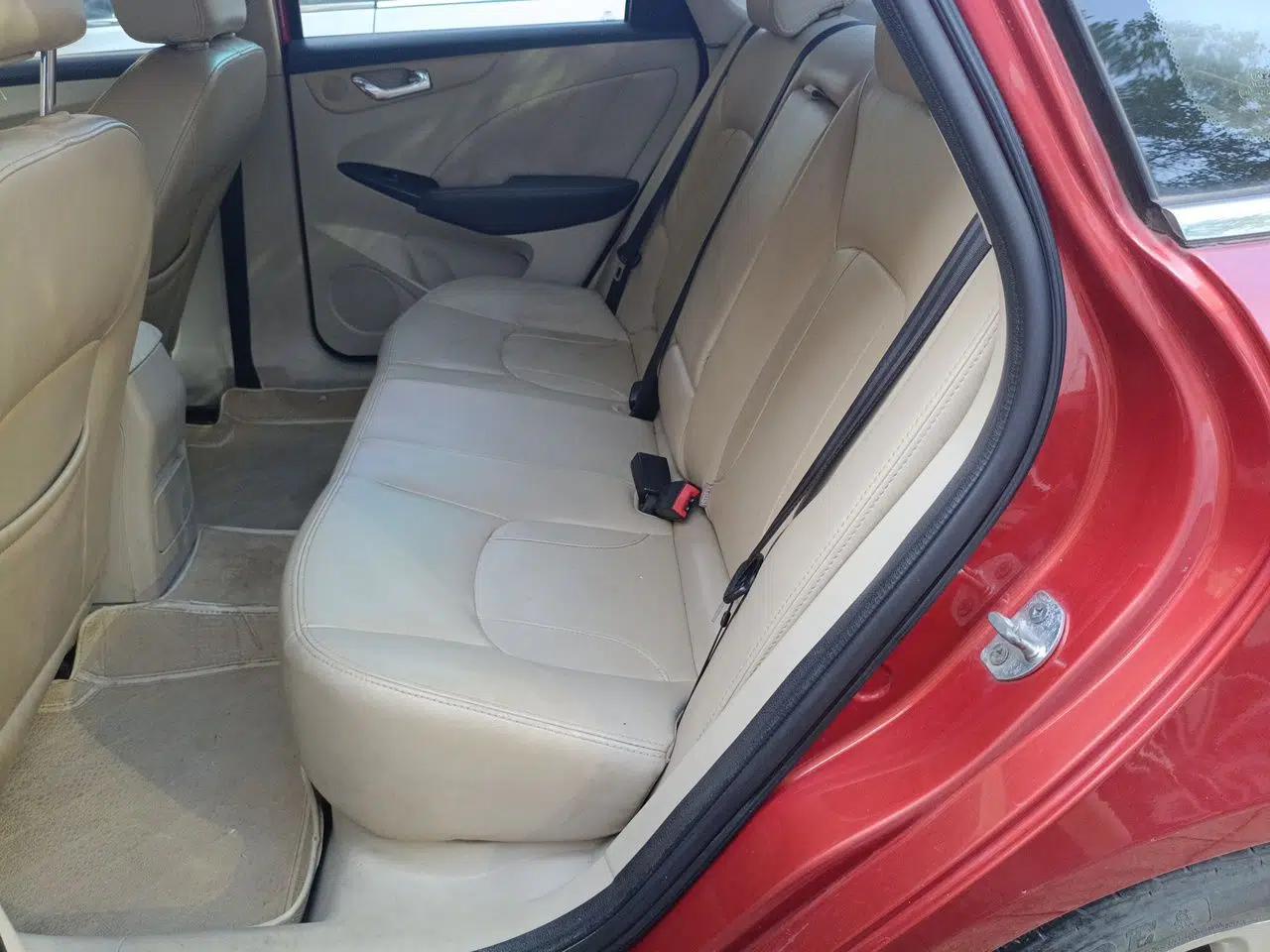 Chery Arrizo 7 2013 1.6L CVT ZhiShang Edition — миниатюра 18