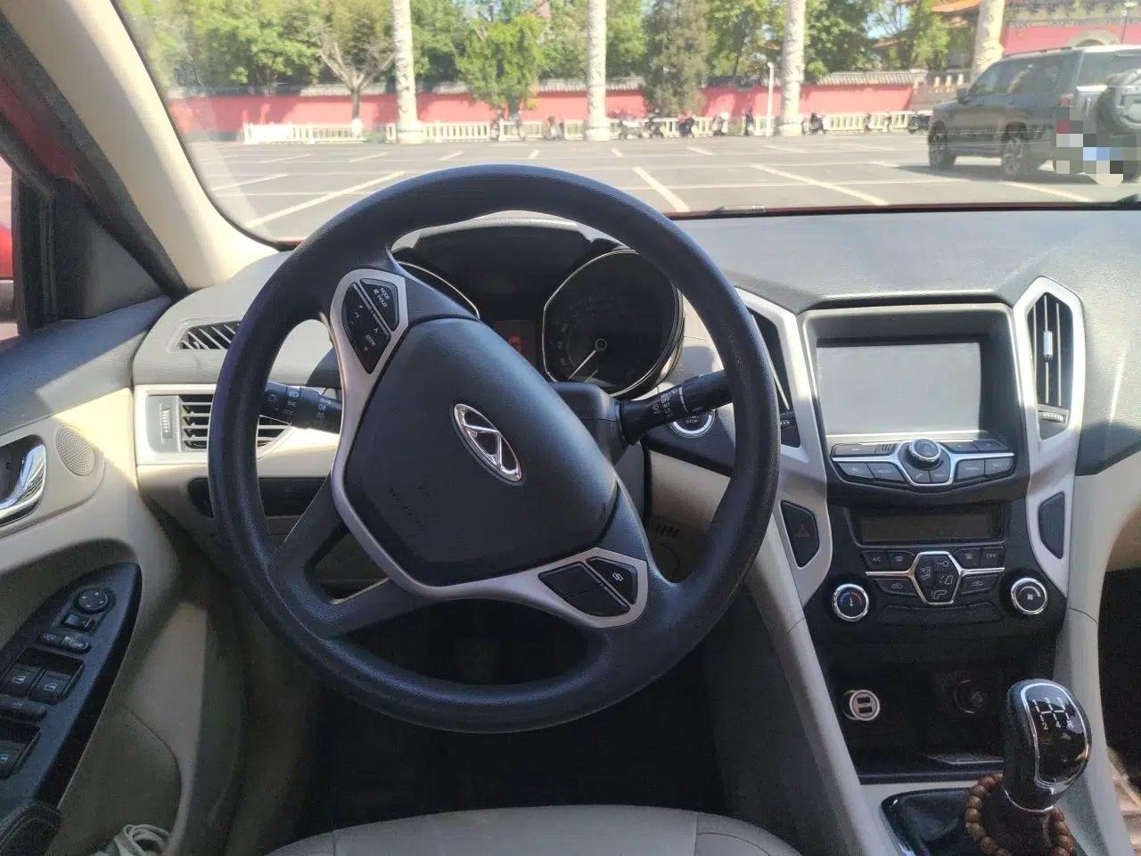 Chery Arrizo 7 2013 1.6L Manual ZhiShang Edition — миниатюра 11