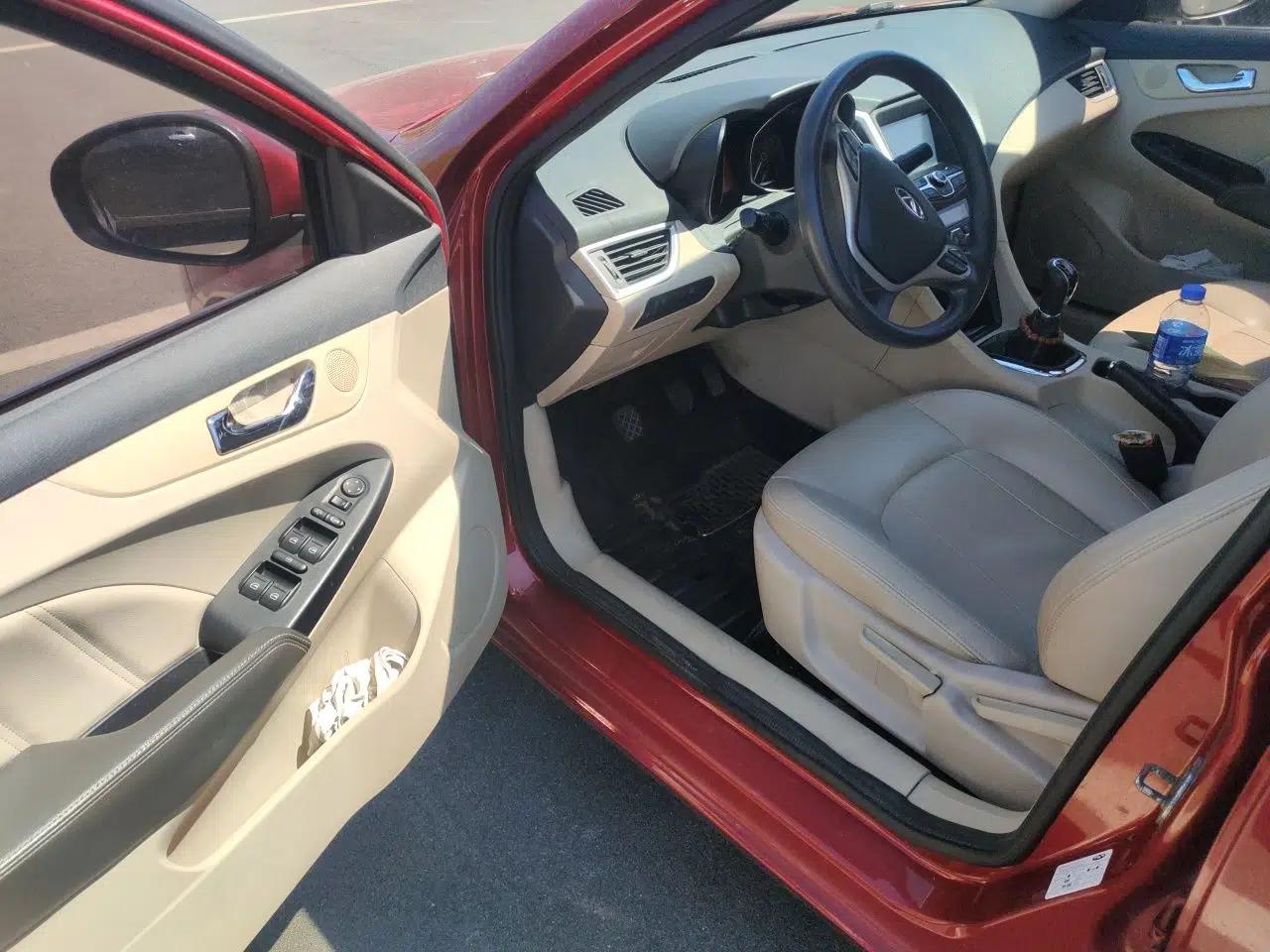 Chery Arrizo 7 2013 1.6L Manual ZhiShang Edition — миниатюра 17