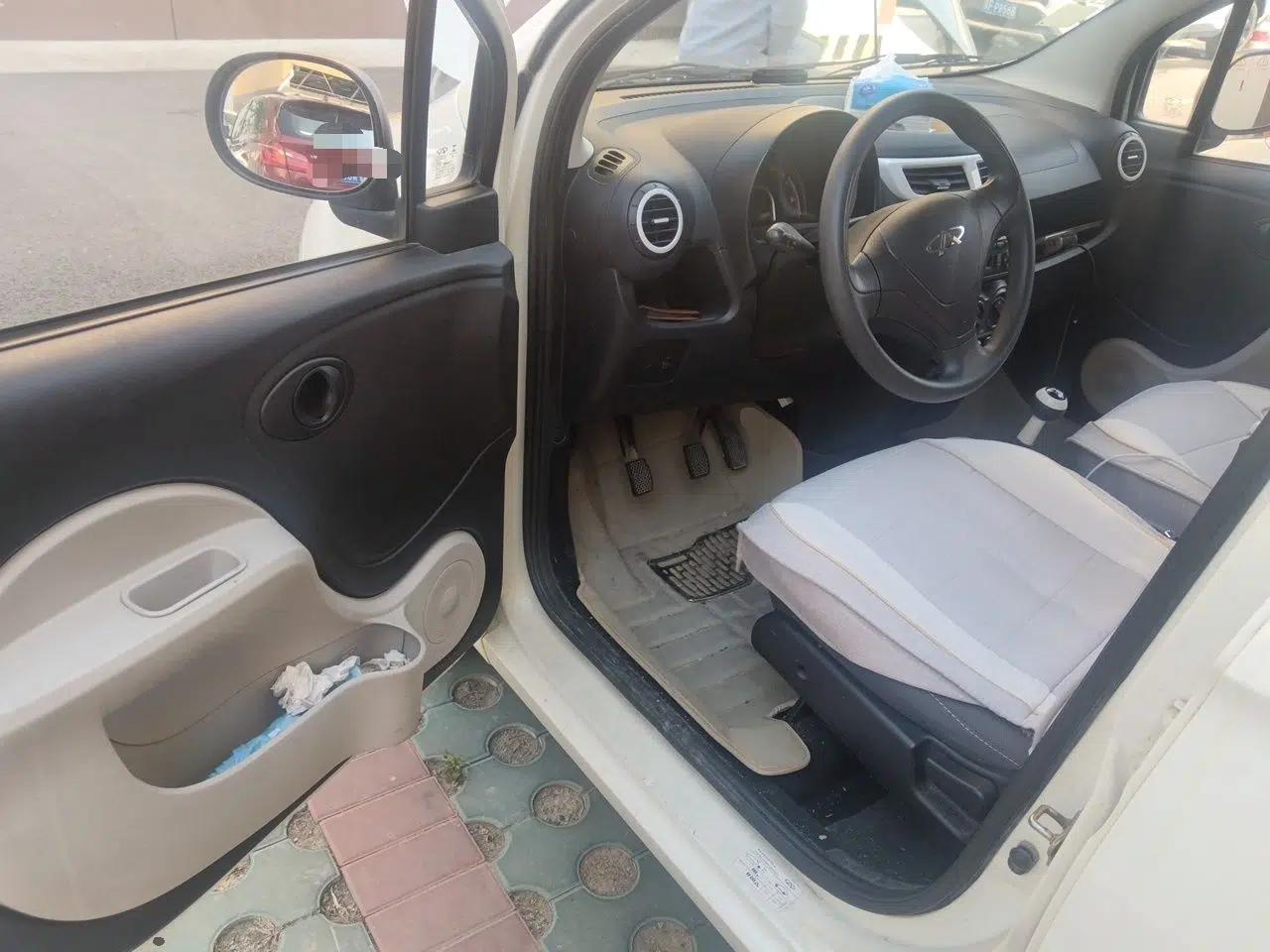 Chery QQ 2013 1.0L Manual Happy Edition — миниатюра 17