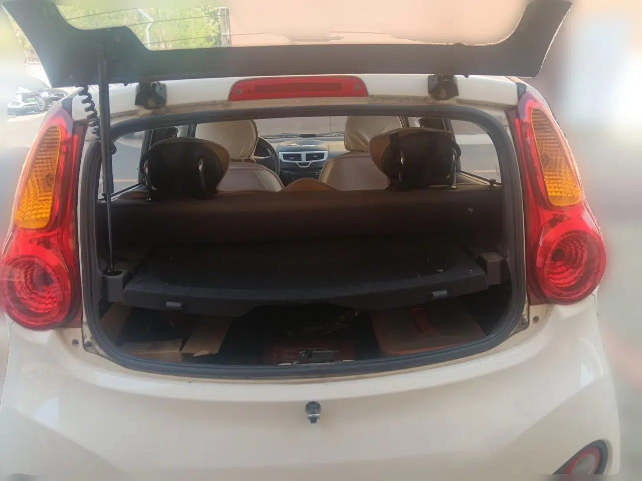 Chery QQ 2013 1.0L Manual Happy Edition — миниатюра 20