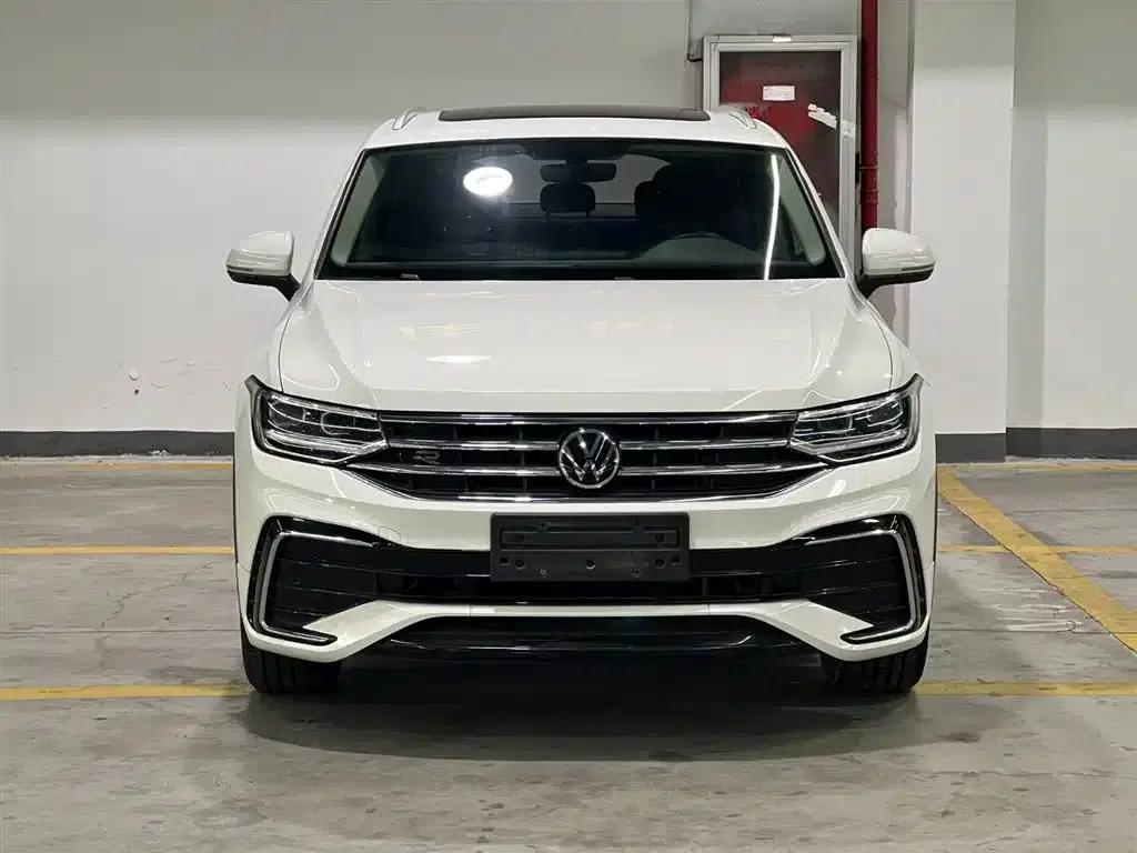 Tiguan X 2022 330TSI 2WD Premium Edition — миниатюра 2
