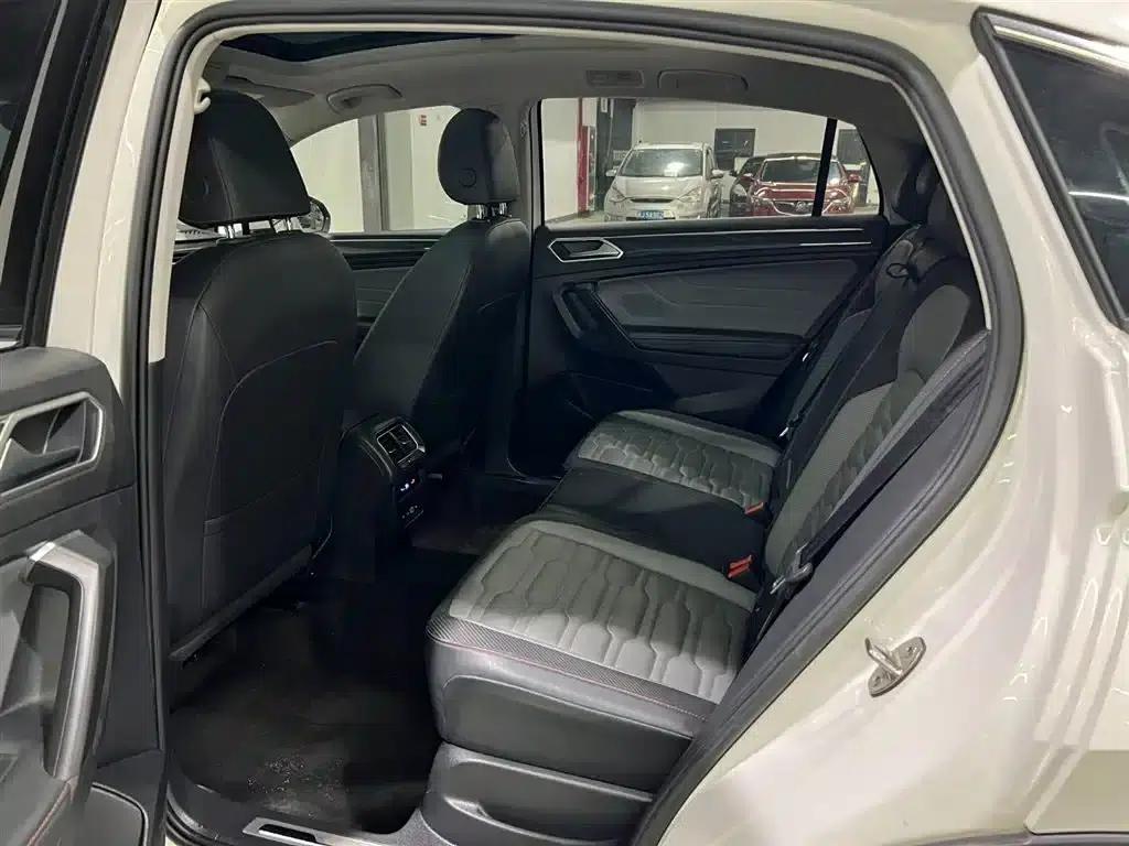 Tiguan X 2022 330TSI 2WD Premium Edition — миниатюра 13