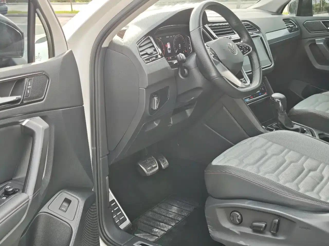 Tiguan X 2021 380TSI AWD Flagship Edition — миниатюра 12