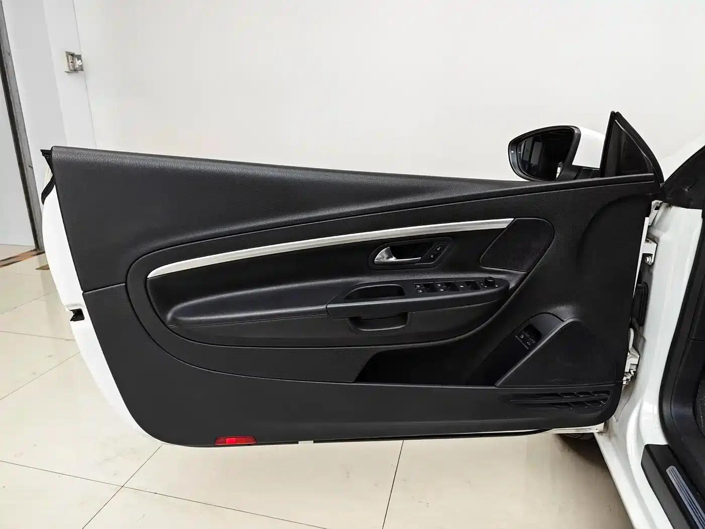 Volkswagen Eos 2010 2.0TSI DSG Luxury Edition — миниатюра 17