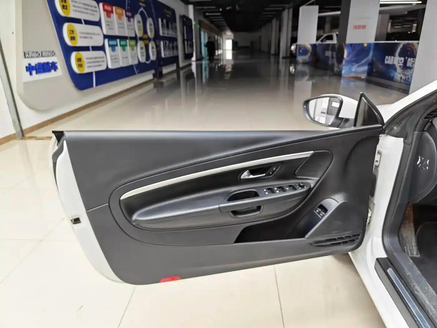 Volkswagen Eos 2010 2.0TSI DSG Luxury Edition — миниатюра 9