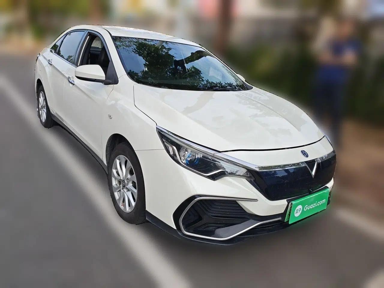 Venucia D60EV 2022 Standard Range Smart Drive Version — миниатюра 3