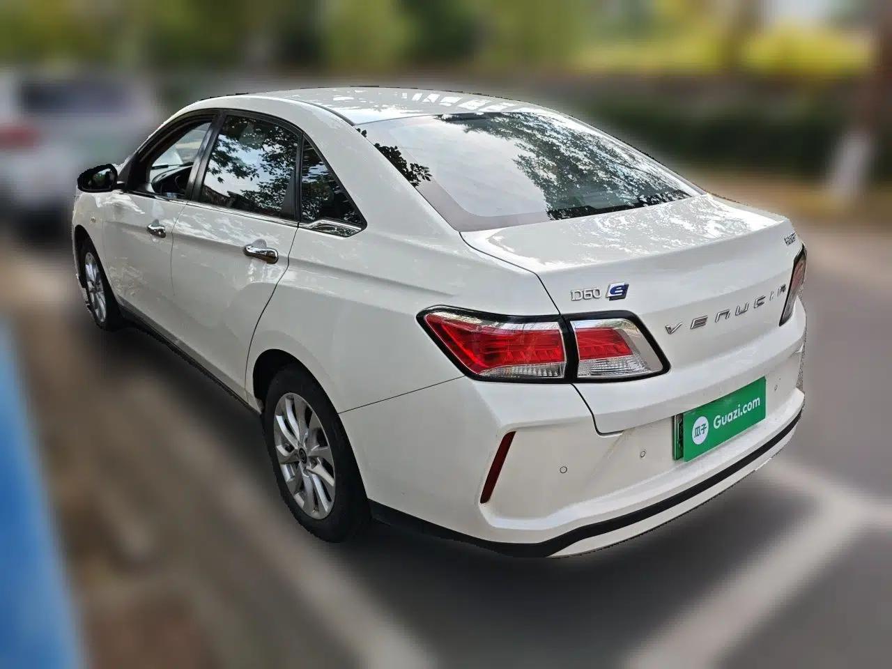 Venucia D60EV 2022 Standard Range Smart Drive Version — миниатюра 4