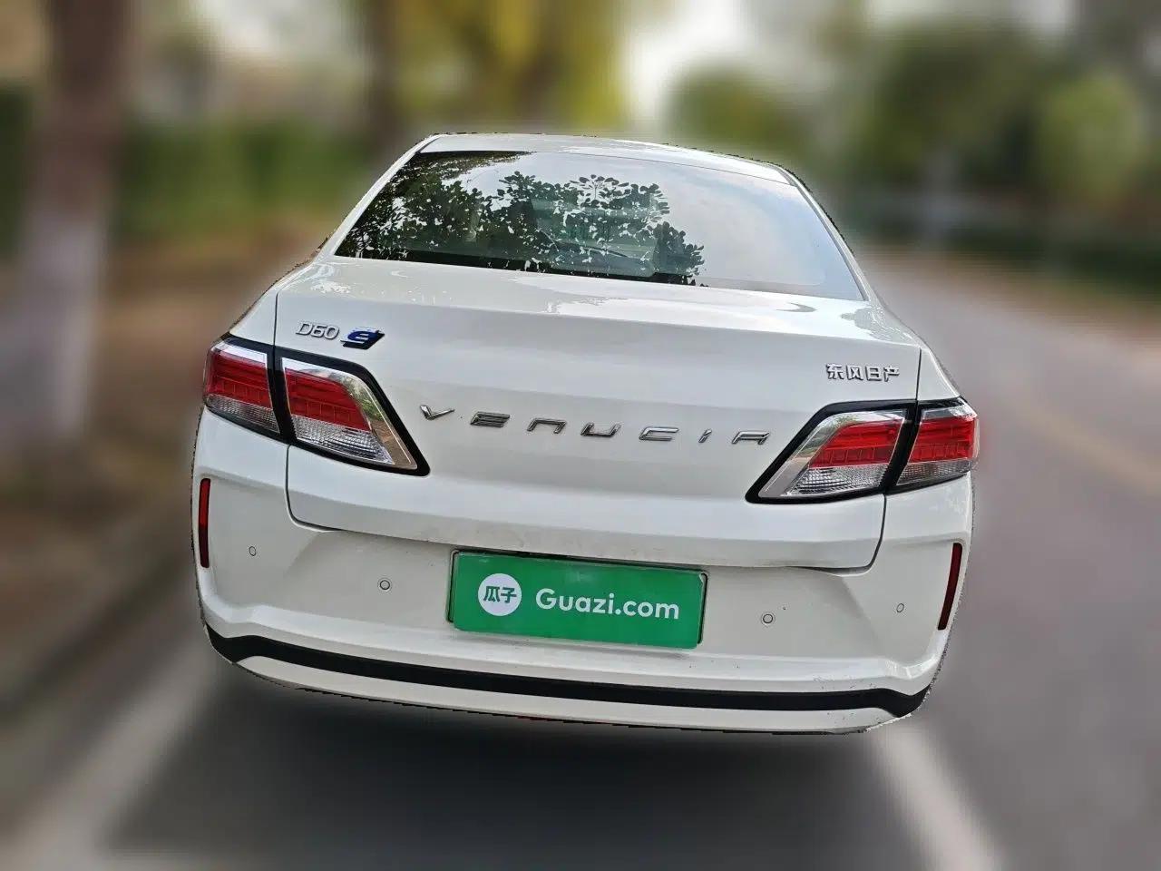 Venucia D60EV 2022 Standard Range Smart Drive Version — миниатюра 5