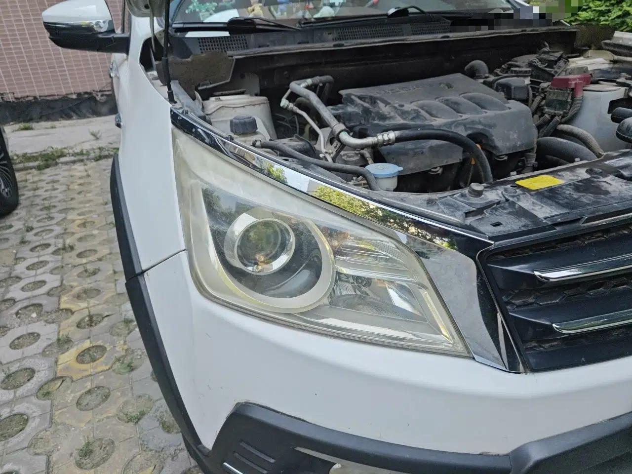 Venucia T70X 2016 2.0L CVT SmartFun Sport Edition — миниатюра 7