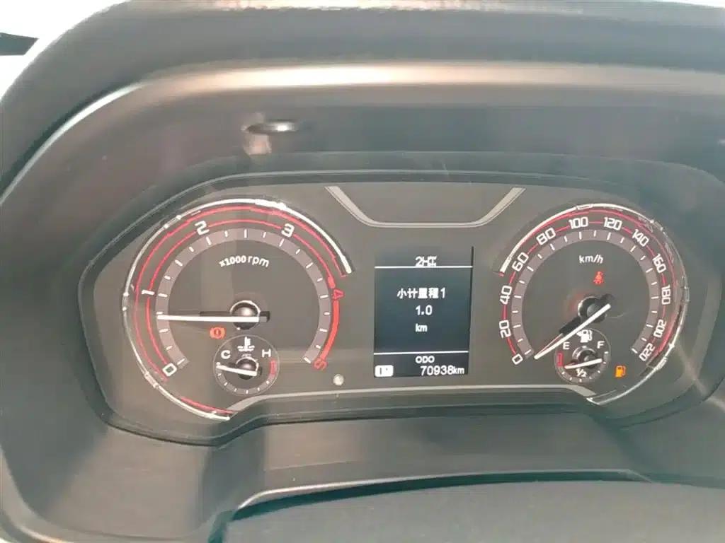 Maxus T70 2021 2.0T Diesel Automatic 4WD Elite Edition with Long Box and High Chassis — миниатюра 12