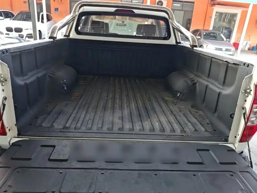 Maxus T70 2021 2.0T Diesel Automatic 4WD Elite Edition with Long Box and High Chassis — миниатюра 19