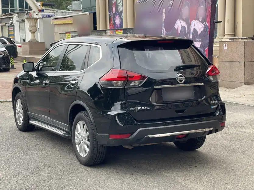 Nissan X-Trail 2017 2.0L CVT Comfort Edition 2WD — миниатюра 4