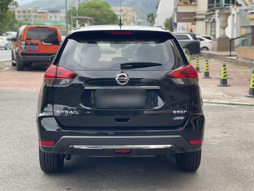 Nissan X-Trail 2017 2.0L CVT Comfort Edition 2WD — миниатюра 5