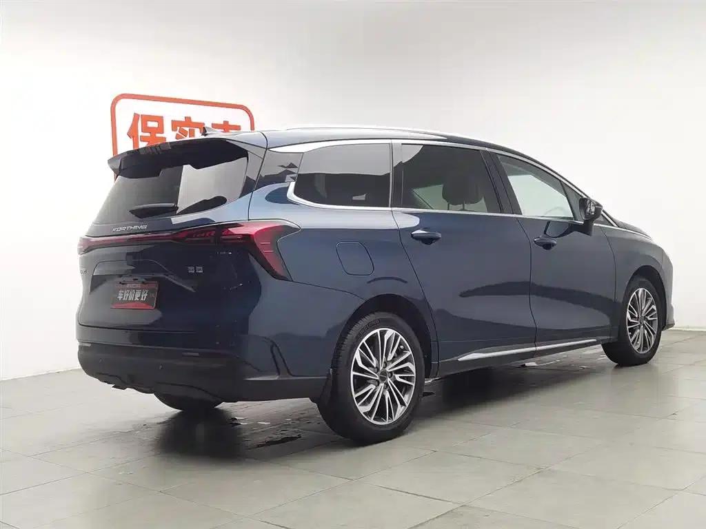 Fengxing Yacht 2022 1.5T DCT Wind Chaser Edition — миниатюра 2