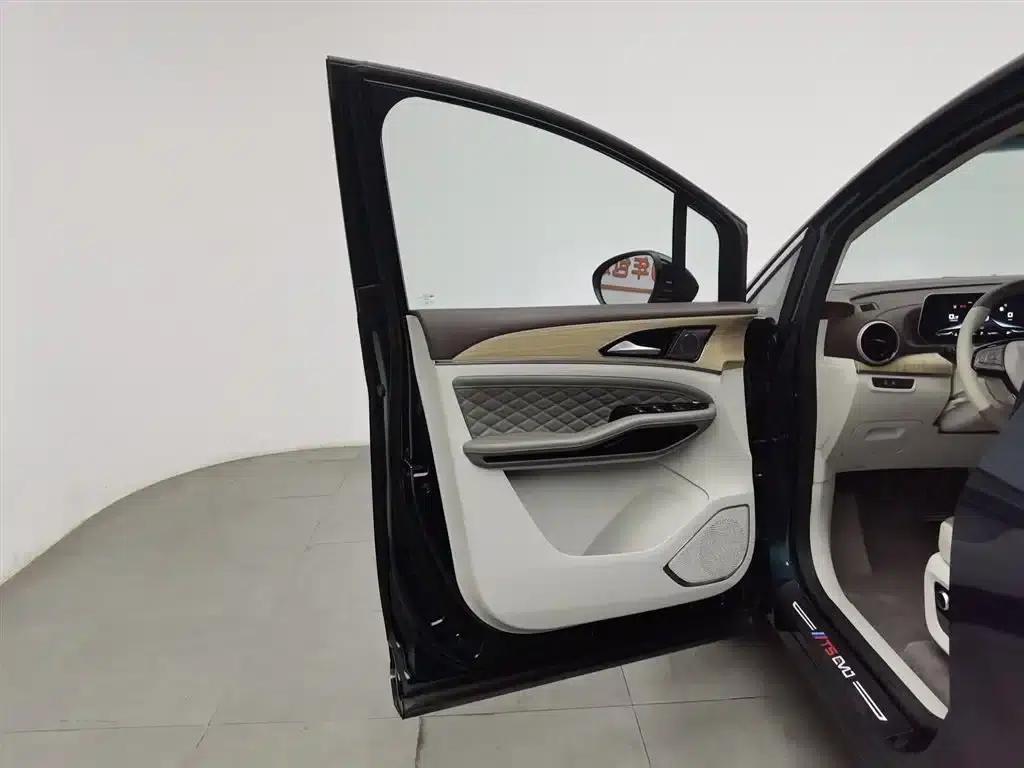 Fengxing Yacht 2022 1.5T DCT Wind Chaser Edition — миниатюра 8